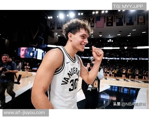 贾里德巴特勒在VS湖人表现出色后选择加盟贝尔格莱德红星球队