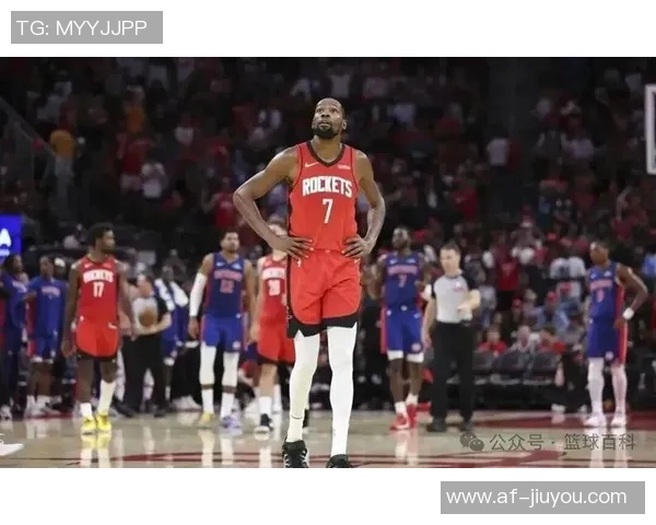 火箭半场苦战落后活塞7分杜兰特表现抢眼申京状态低迷奥萨尔阿门合力贡献16分